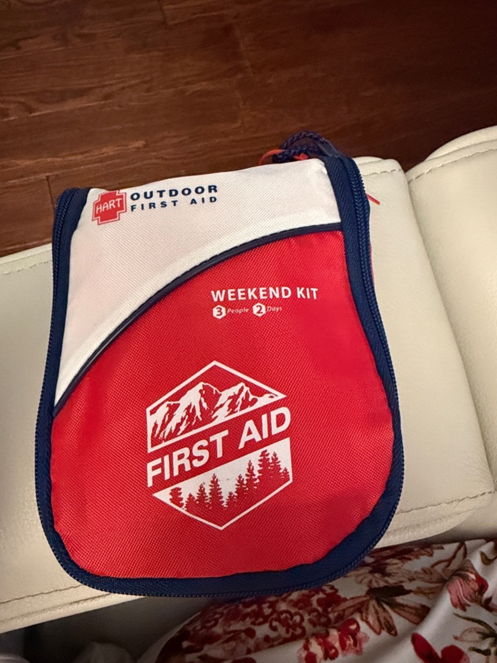 Hart Outdoor First Aid Weekend Kit - Red & White NWT